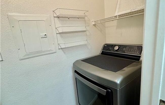 2 beds, 2 baths, $1,550, Unit Building 1