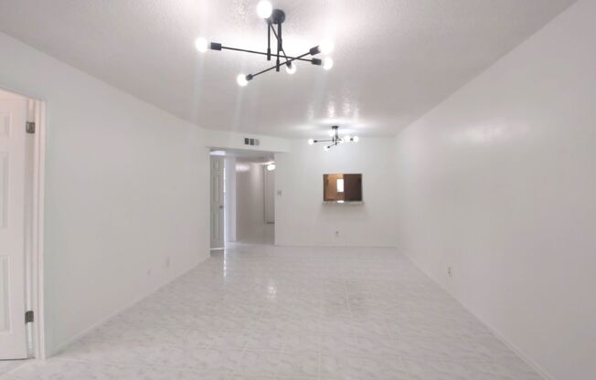 2 beds, 2 baths, $1,950, Unit # 210