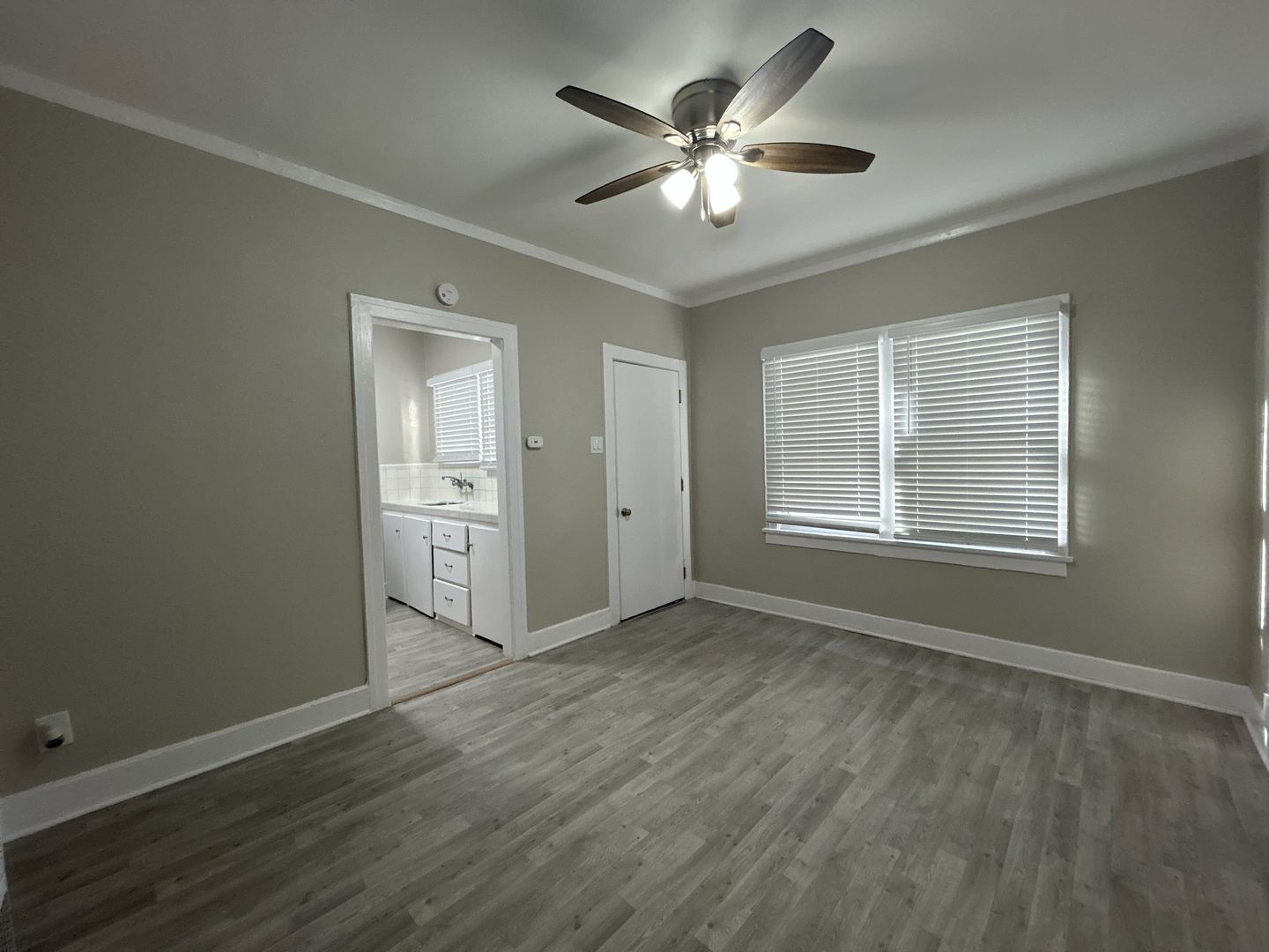 448 ORANGE AVE LONG BEACH, CA 90802