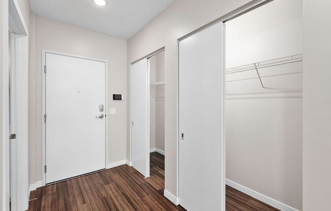 Studio, 1 bath, 500 sqft, $1,040, Unit 238