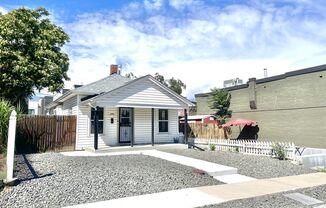 Two Bedroom Single Family In Berkeley Neighborhood!