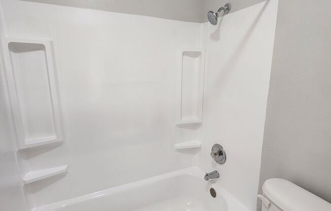 2 beds, 2 baths, 931 sqft, $1,123, Unit 02-0210