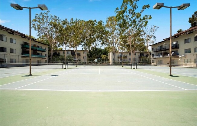 1 bed, 1 bath, 683 sqft, $2,450, Unit E118