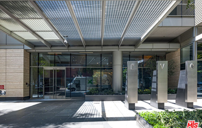 1 bed, 1.8 baths, 1,400 sqft, $3,990, Unit 817