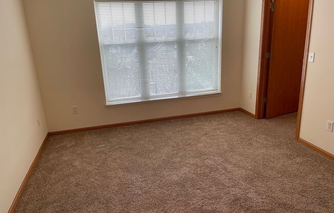 2 beds, 2 baths, 1,223 sqft, $1,730, Unit 931-301