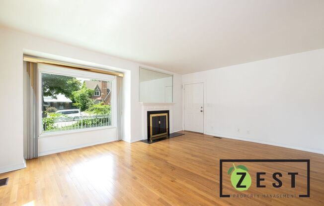 Spacious Upper Flat with Bonus Room, Garage, and Basement – 17352 Roselawn