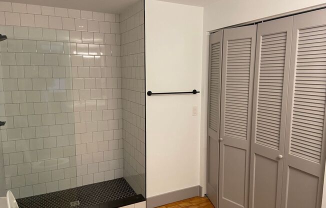 1 bed, 1 bath, 745 sqft, $1,750, Unit 321