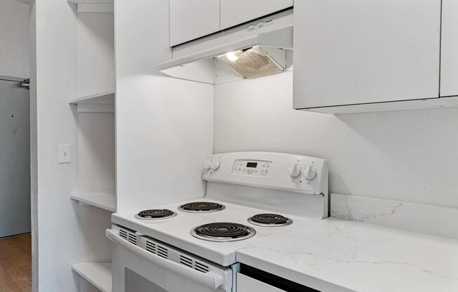 3 beds, 2 baths, 988 sqft, $2,666.66, Unit 204