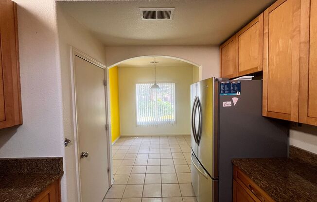 3 beds, 3 baths, $2,600