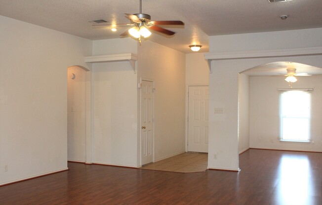 3 beds, 2 baths, $1,495