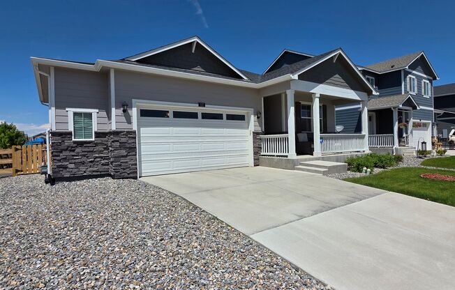 Beautiful Newer Build 3 Bedroom Home in Bennett!