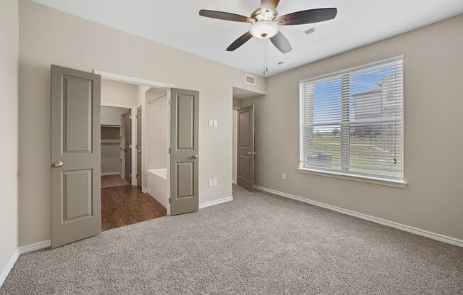 2 beds, 2 baths, 1,039 sqft, $1,529, Unit 823
