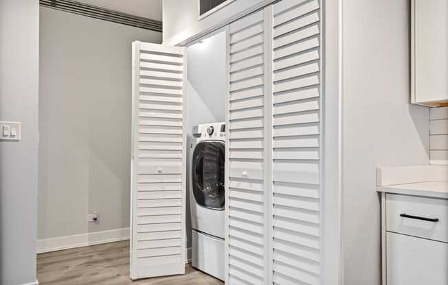 1 bed, 1 bath, 373 sqft, $1,850, Unit 404