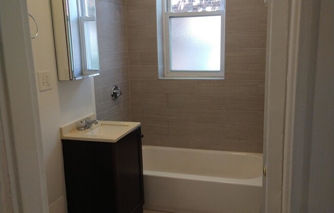 Studio, 1 bath, $2,280, Unit 16