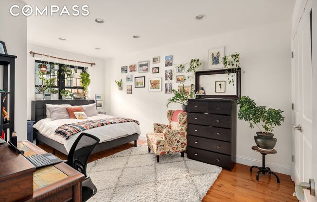 111 W 113 ST