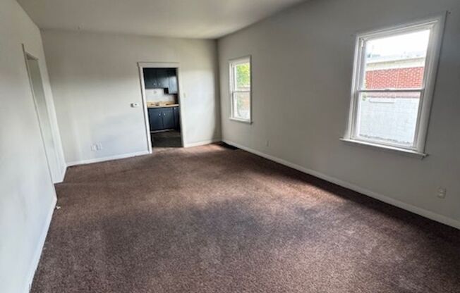 2433 Wayne Trace