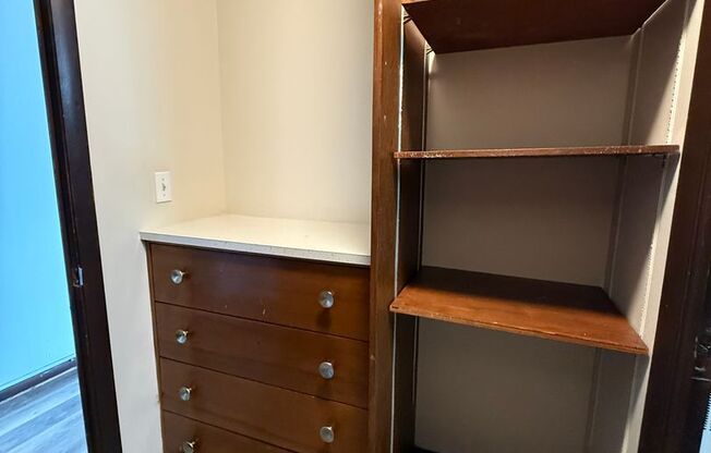 Studio, 1 bath, $695, Unit 410