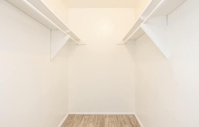 1 bed, 1 bath, 656 sqft, $1,250