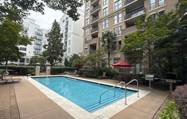 2 beds, 2 baths, $1,900