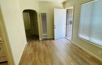 2 Bedroom unit with parking