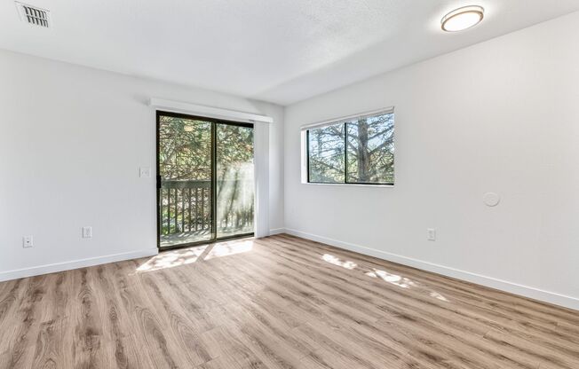 Hilton Street Apartments - $1000 Leasing Special!