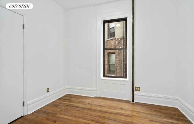 208 PROSPECT PARK W