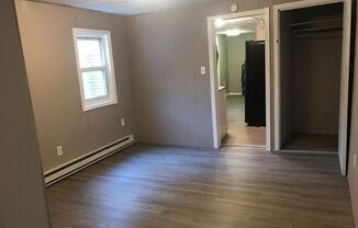 2 beds, 1 bath, $850, Unit #1