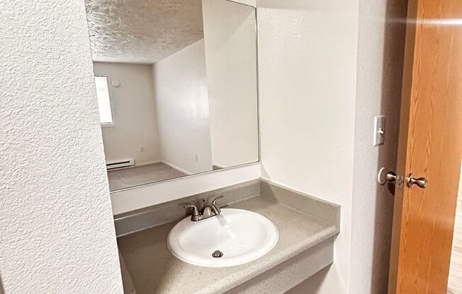 2 beds, 1 bath, 902 sqft, $1,375, Unit W - 053