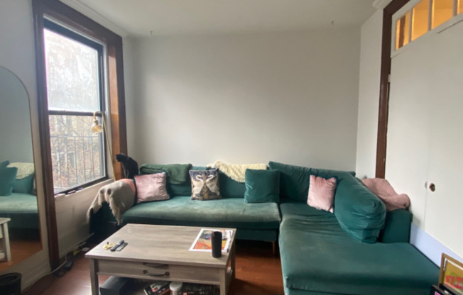 217 E 83 ST