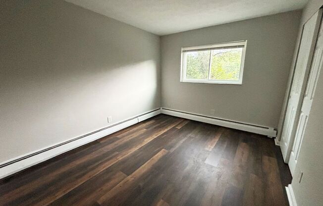 1 bed, 1 bath, 560 sqft, $825, Unit 725-01