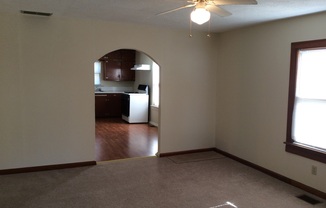 2 beds, 1 bath, $950