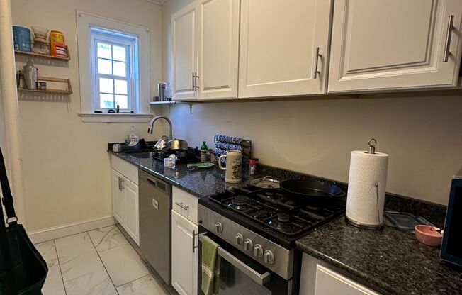 1 bed, 1 bath, 550 sqft, $2,450, Unit 207