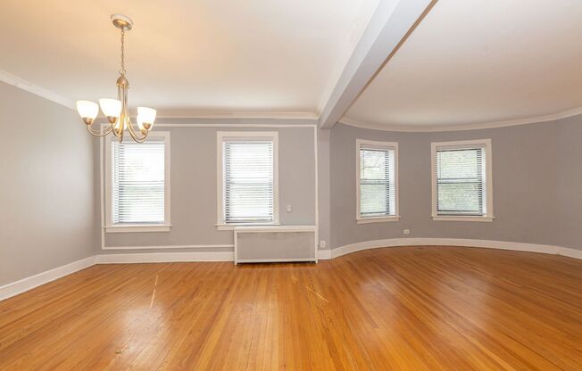 3 beds, 2 baths, 1,425 sqft, $2,495, Unit 800-1J