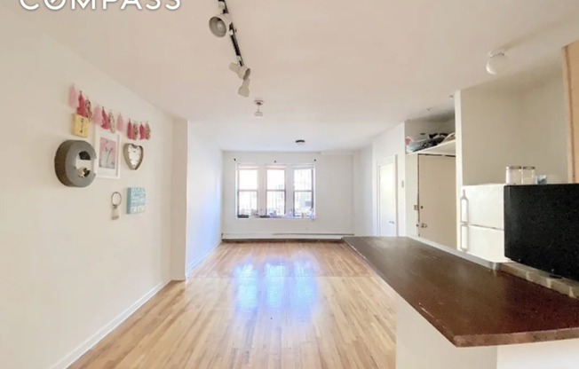 326 22 ST