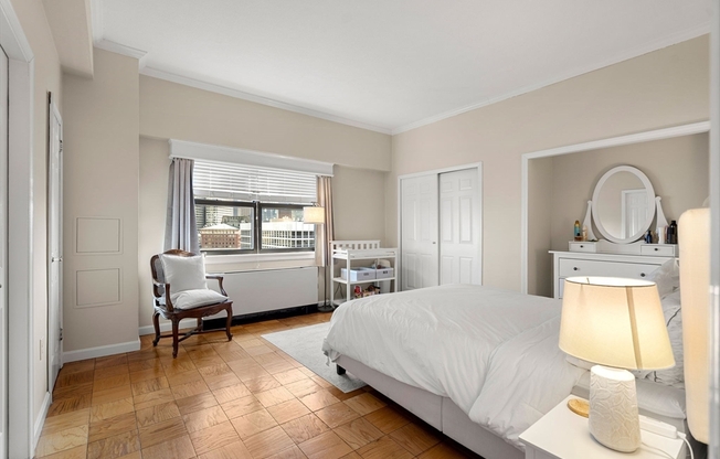 2 beds, 2 baths, 1,285 sqft, $4,900, Unit 17M