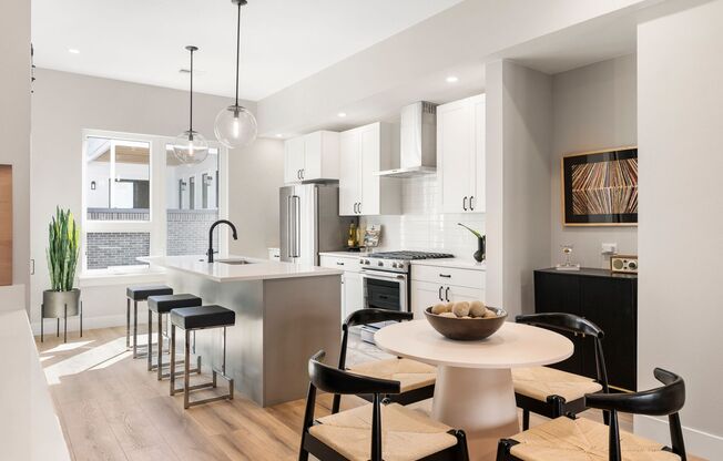 A Line Townhomes Central Park