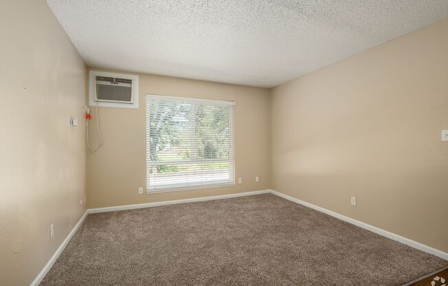 1 bed, 1 bath, 675 sqft, $1,375, Unit 40-12