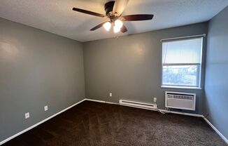 1 bed, 1 bath, $600, Unit 260 N Washington 17