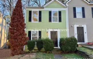 1911 SHENANDOAH VLY LN SE