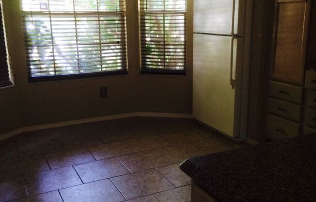 3/2 Loverly Home East Orlando for rent! Islands of Valencia Community -  Close to Valencia College East Campus!