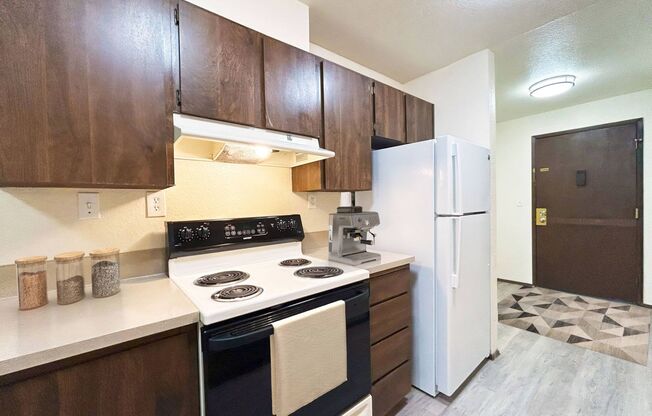 1 bed, 1 bath, 650 sqft, $1,695, Unit 2026 Preleasing - 1 Bedroom