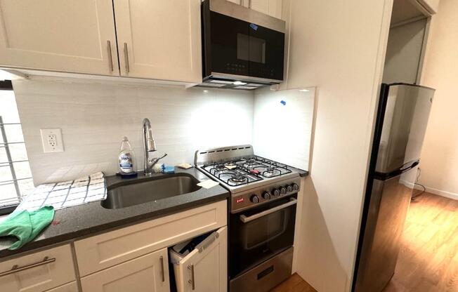 1 bed, 1 bath, $2,233, Unit 3D