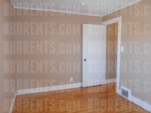 3 beds, 1 bath, $1,195