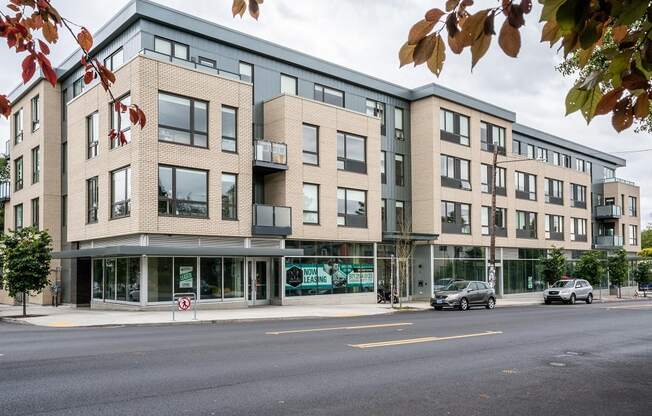 The Marilyn_Exterior