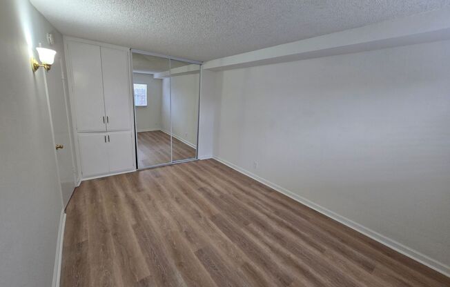 2 beds, 1 bath, $2,250, Unit 01