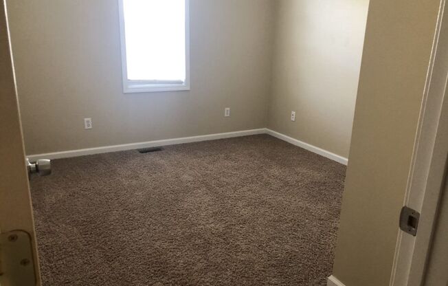 3 beds, 2.5 baths, 2,640 sqft, $1,795, Unit 526