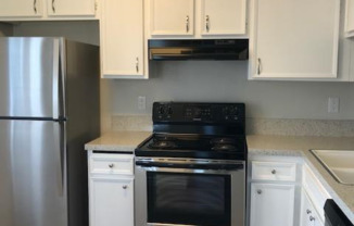 Chateau Spring Hill Apartments