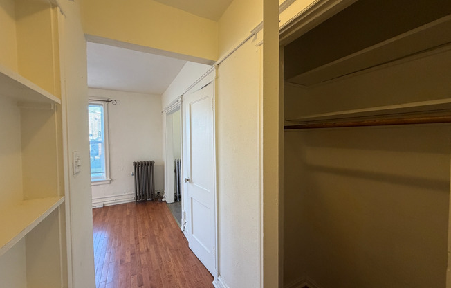 Studio, 1 bath, 450 sqft, $945, Unit 309