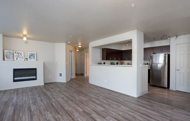 Live where you love at Edgewater Apartments