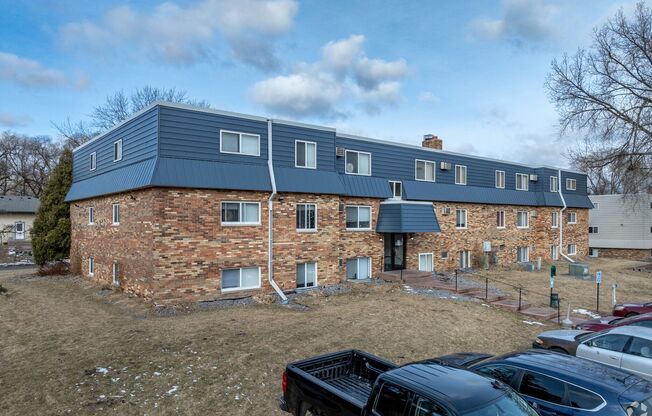 2 beds, 1 bath, 750 sqft, $1,349, Unit 1624-2B